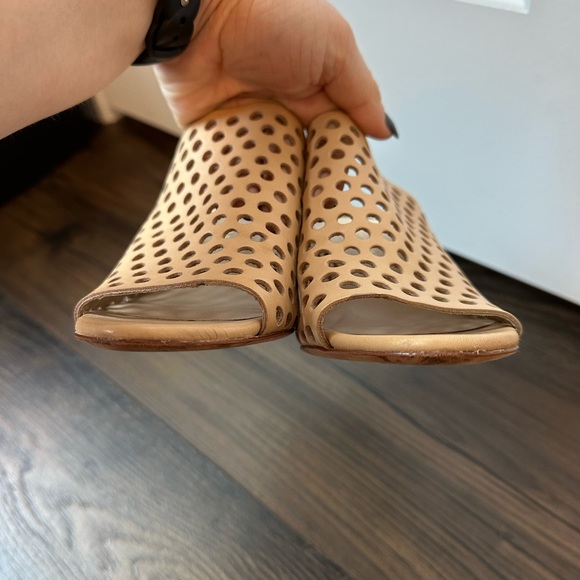 Loeffler Randall Shea Perforated Mule Slide Buff (Size 7) - Picture 8 of 13